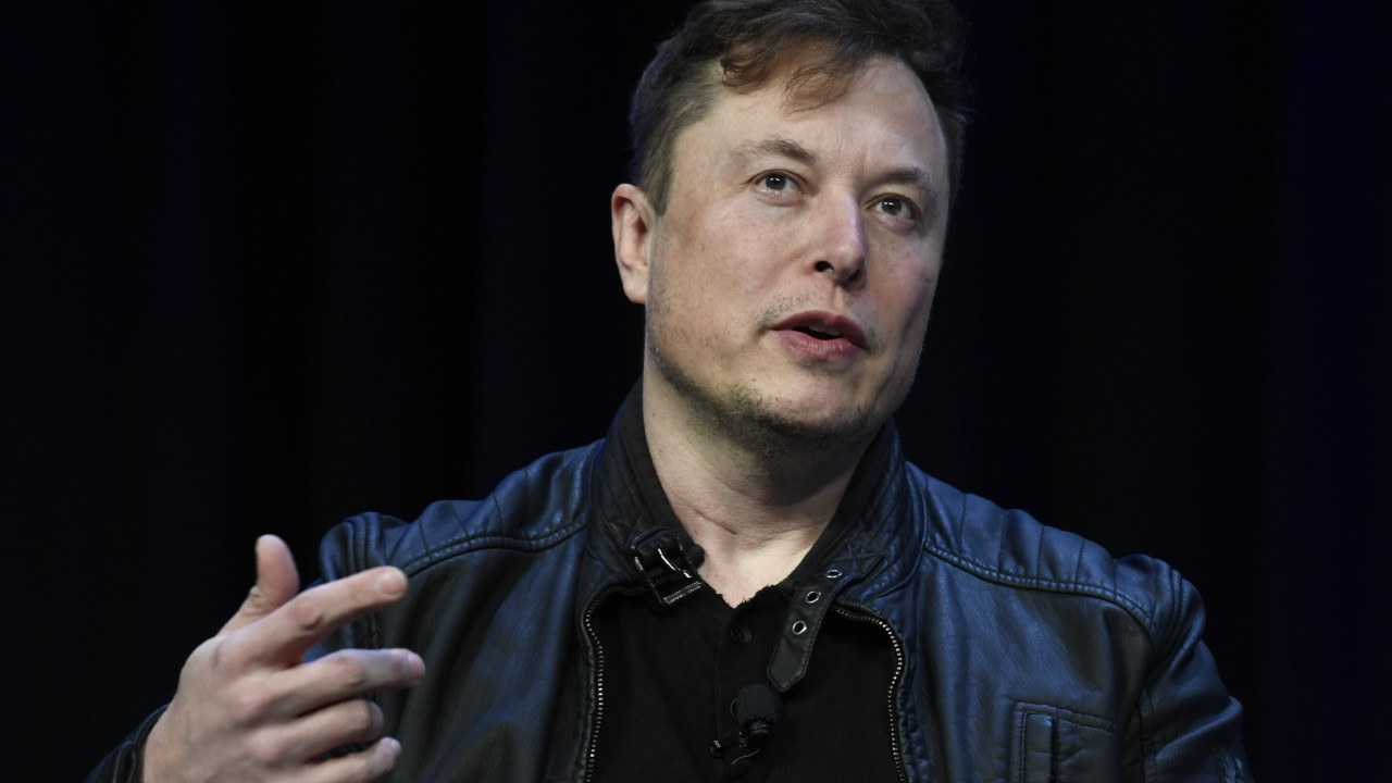 Ο Ίλον Μασκ δεν υποστηρίζει τη συγχώνευση Tesla - xAI