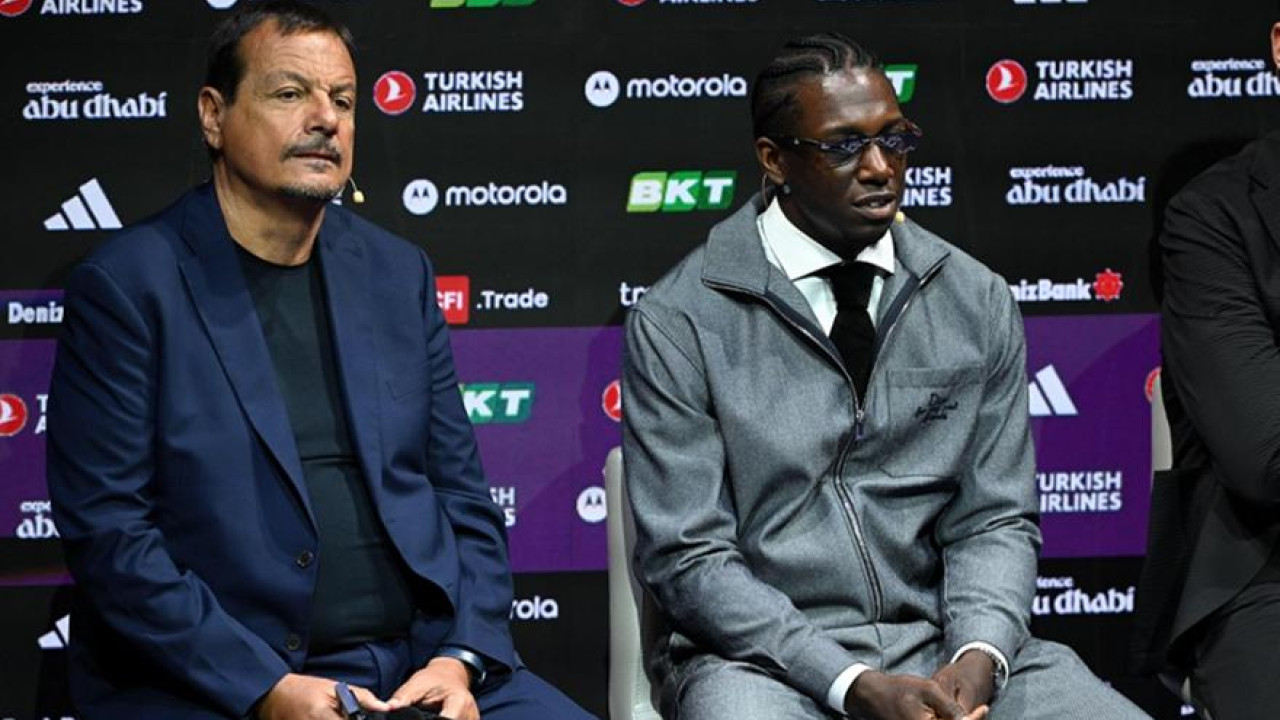 Ναν: «Δεν πιστεύω στην πίεση, αφήνω τη δουλειά μου να μιλάει» Ναν: «Δεν πιστεύω στην πίεση, αφήνω τη δουλειά μου να μιλάει»