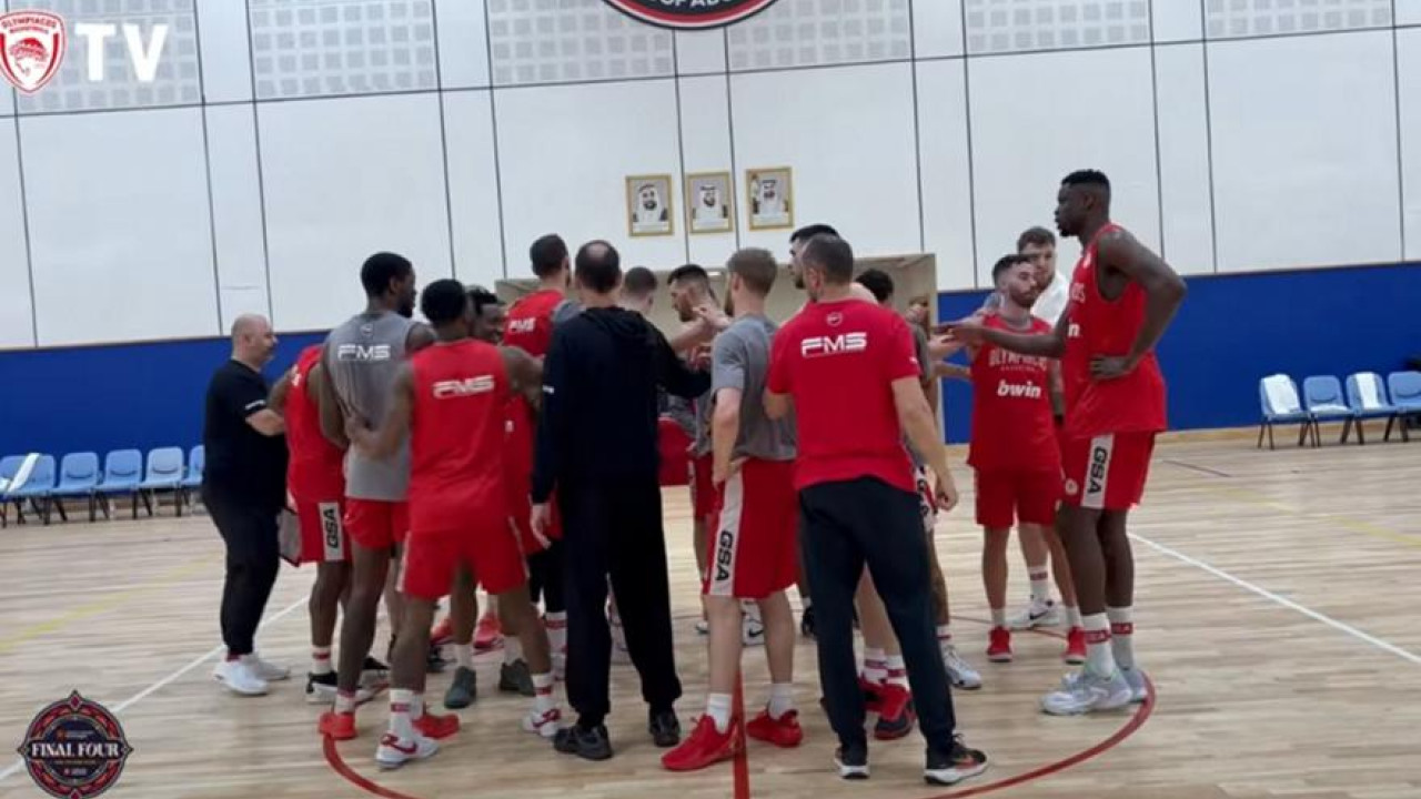 Ολυμπιακός: Η «ερυθρόλευκη» παρακάμερα από την προπόνηση στο Άμπου Ντάμπι Ολυμπιακός: Η «ερυθρόλευκη» παρακάμερα από την προπόνηση στο Άμπου Ντάμπι