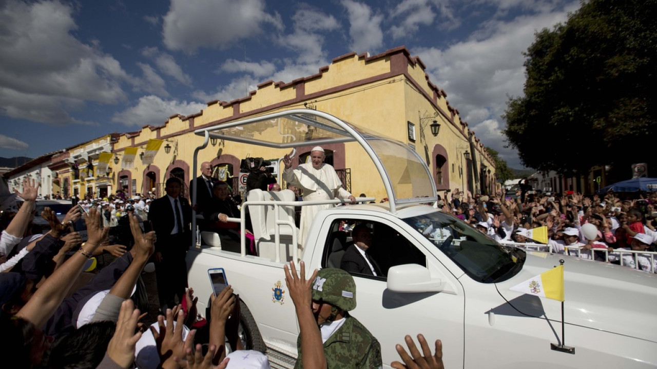 Το Popemobile της Ειρήνης: Αυτό είναι το τελευταίο δώρο Πάπα Φραγκίσκου στη Γάζα - Φωτογραφίες