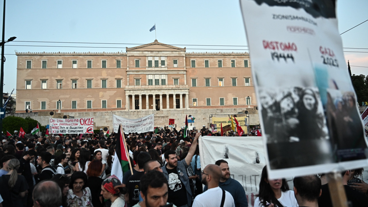 Μεγάλη συγκέντρωση υπέρ της Παλαιστίνης στο Σύνταγμα - Δείτε βίντεο