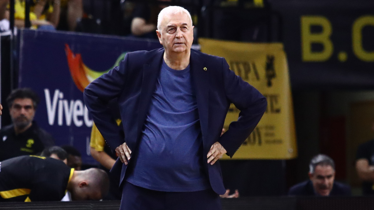 Επίσημο: Συνεχίζει με Σάκοτα η ΑΕΚ