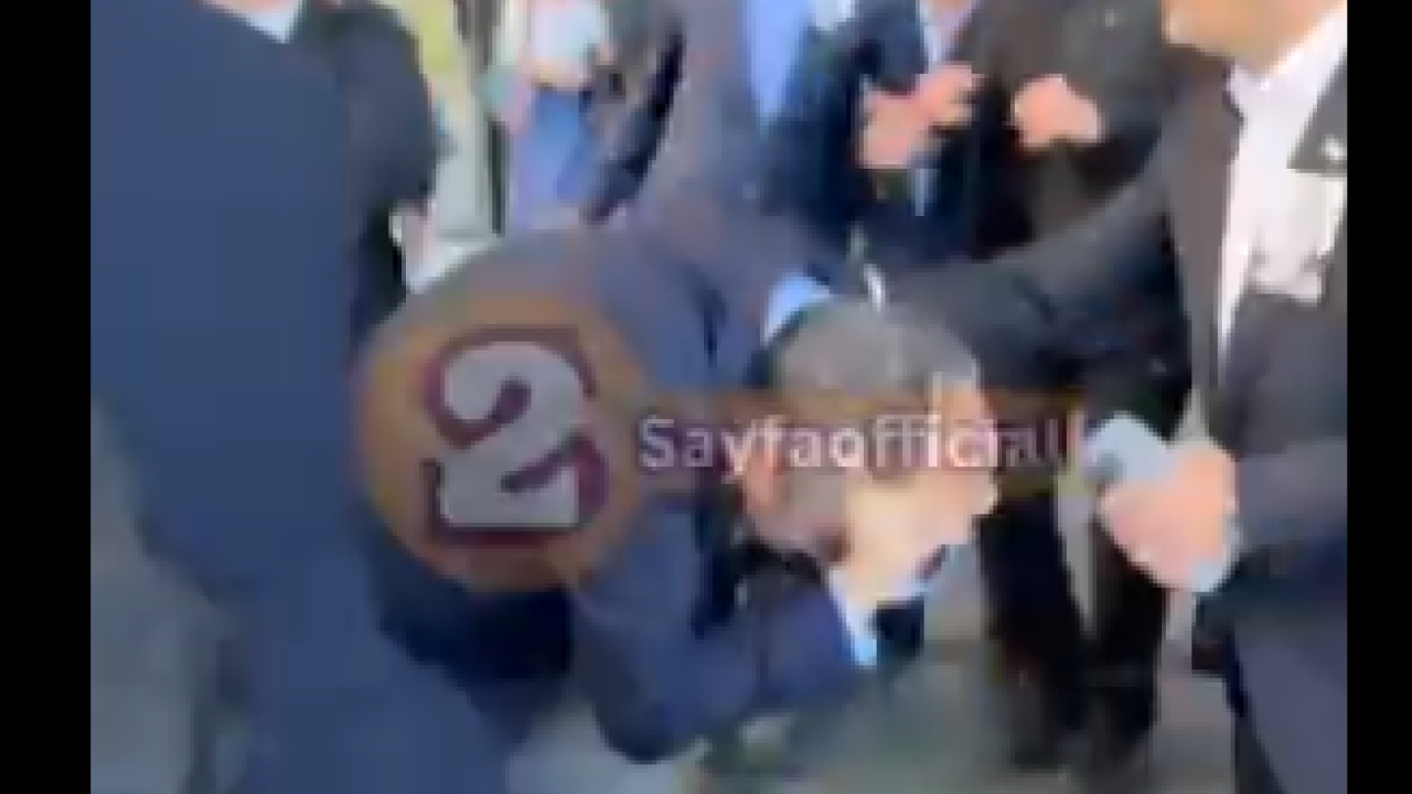 Τουρκία: Ένας 66χρονος με βεβαρυμένο ποινικό παρελθόν ο δράστης της επίθεσης κατά του Οζγκιούρ Οζέλ