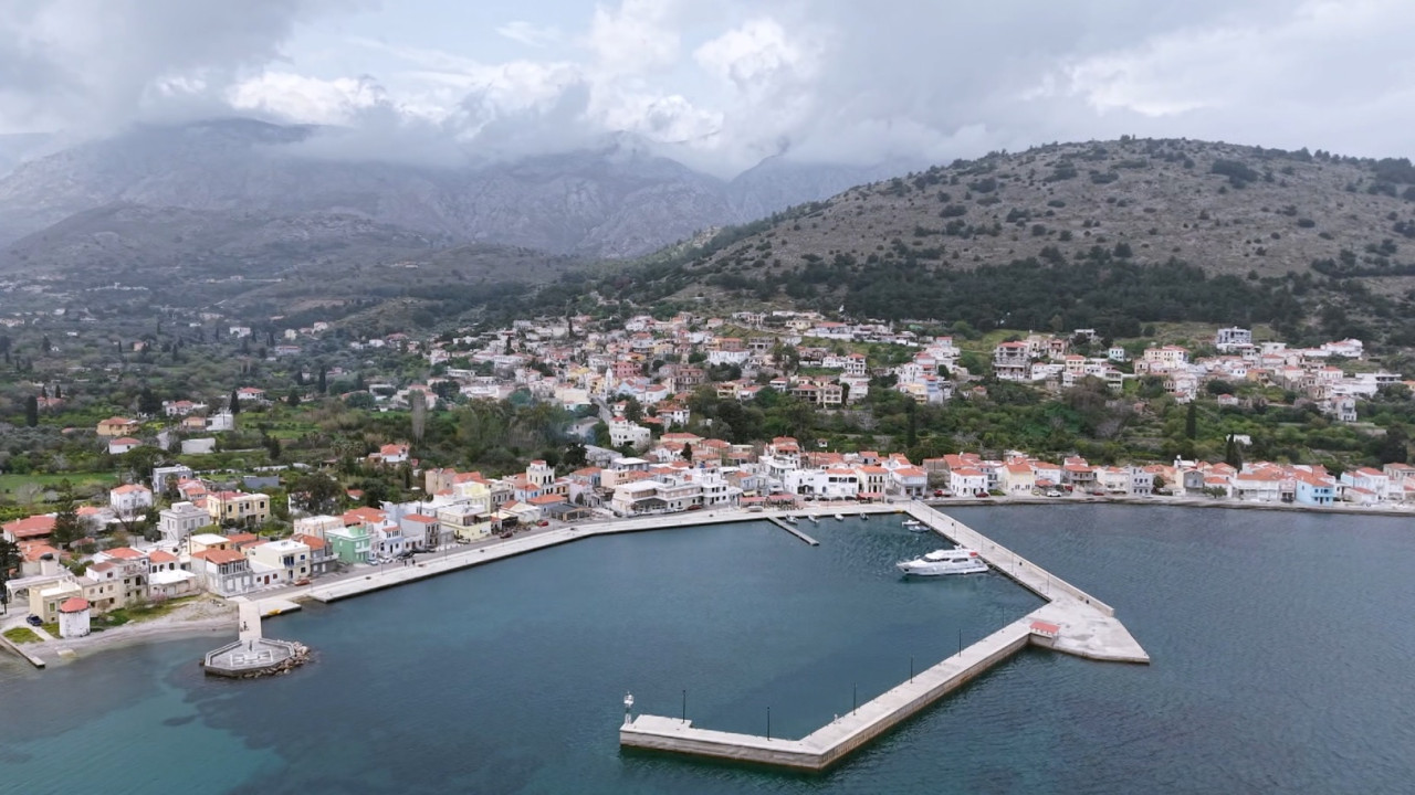 «Όπου Υπάρχει Ελλάδα»: Ζωντανά από την αυθεντική Χίο – Σήμερα στις 14.45, στον ΣΚΑΪ