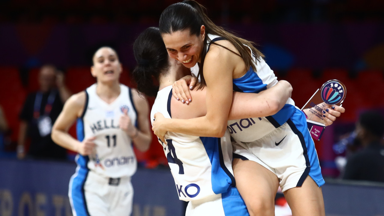 Eurobasket Γυναικών: Εντυπωσιακή πρεμιέρα για την Εθνική, 87-65 την Ελβετία Eurobasket Γυναικών: Εντυπωσιακή πρεμιέρα για την Εθνική, 87-65 την Ελβετία