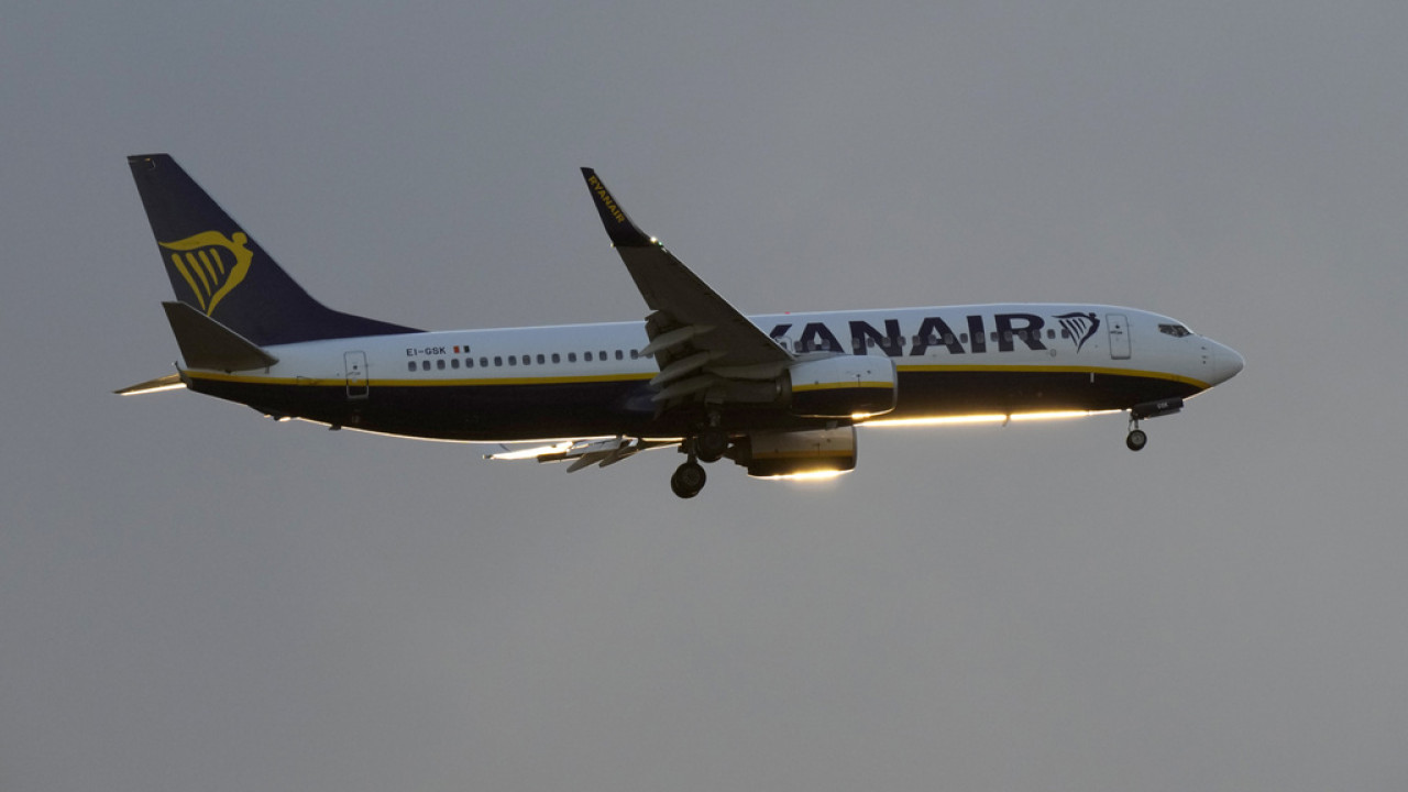 Ryanair: Πρόστιμο 587 ευρώ στους επιβάτες που προκαλούν επεισόδια Ryanair: Πρόστιμο 587 ευρώ στους επιβάτες που προκαλούν επεισόδια