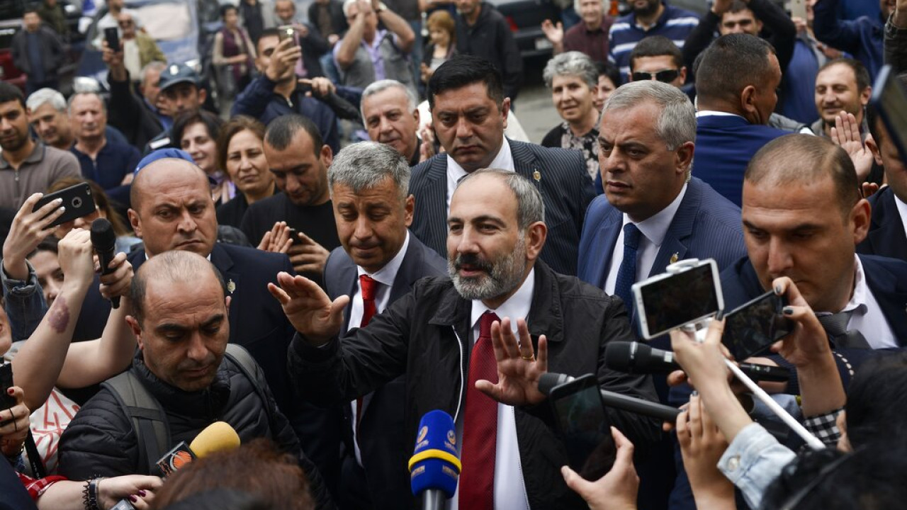 Αρμενία: Σύλληψη Αρχιεπισκόπου για απόπειρα πραξικοπήματος