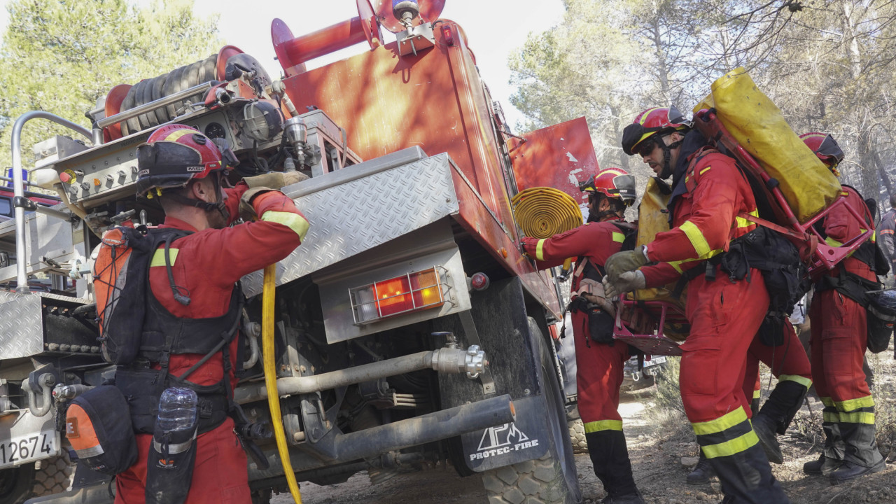 Ένας νεκρός και τουλάχιστον 19 τραυματίες από πυρκαγιά σε οίκο ευγηρίας στην Ισπανία Ένας νεκρός και τουλάχιστον 19 τραυματίες από πυρκαγιά σε οίκο ευγηρίας στην Ισπανία
