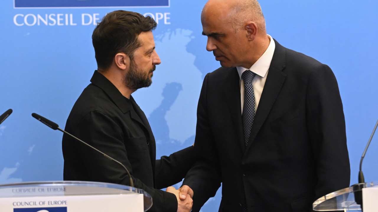 Ο Ζελένσκι υπέγραψε συμφωνία με το Συμβούλιο της Ευρώπης για την ίδρυση ειδικού δικαστηρίου Ο Ζελένσκι υπέγραψε συμφωνία με το Συμβούλιο της Ευρώπης για την ίδρυση ειδικού δικαστηρίου