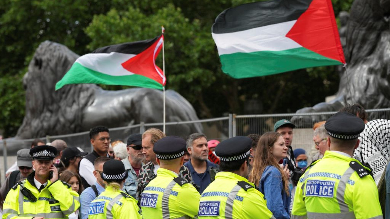«Τρομοκρατική οργάνωση» χαρακτηρίζει την Palestine Action η βρετανική κυβέρνηση, μετά την εισβολή σε βάση της RAF