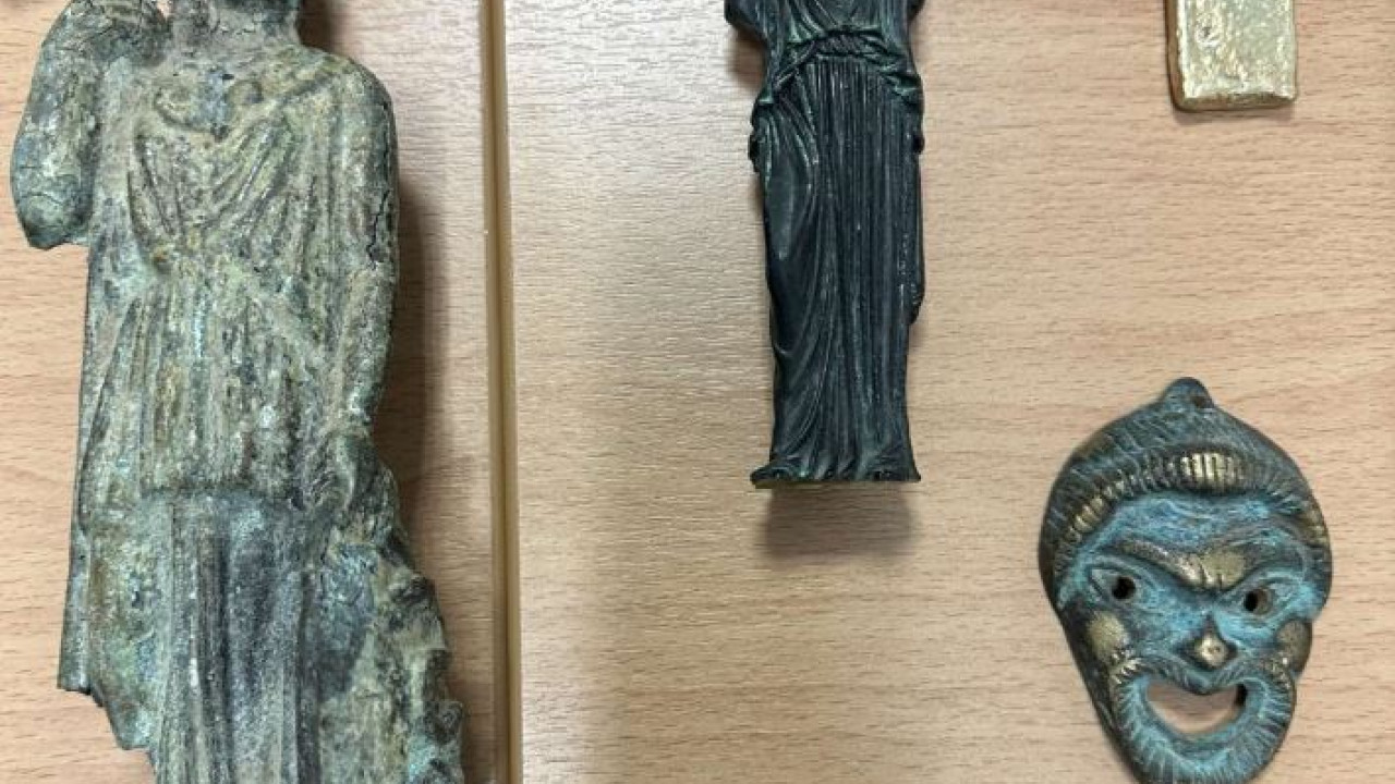 Αρχαιοκαπηλία: Ελεύθεροι με όρους οι 39 συλληφθέντες των δύο κυκλωμάτων Αρχαιοκαπηλία: Ελεύθεροι με όρους οι 39 συλληφθέντες των δύο κυκλωμάτων
