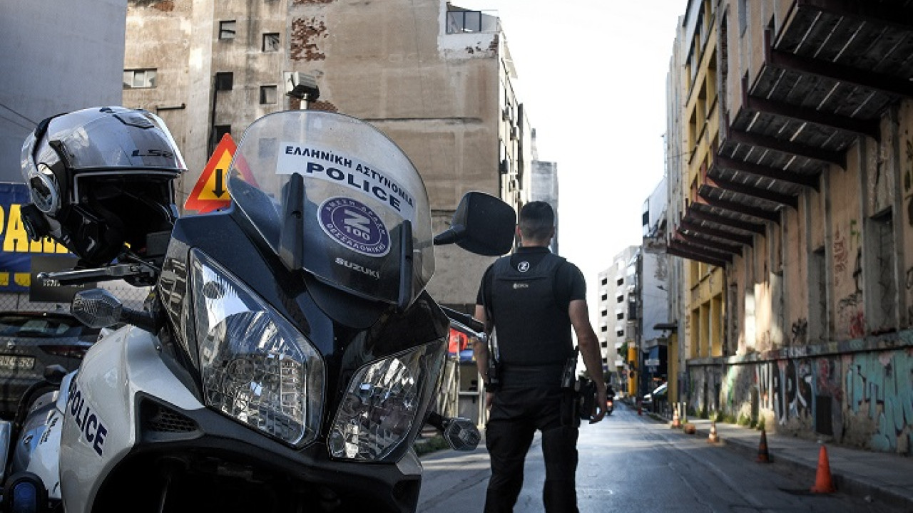 Ελληνικό FBI: Εξαρθρώθηκαν 18 εγκληματικές οργανώσεις – 94 συλλήψεις Ελληνικό FBI: Εξαρθρώθηκαν 18 εγκληματικές οργανώσεις – 94 συλλήψεις