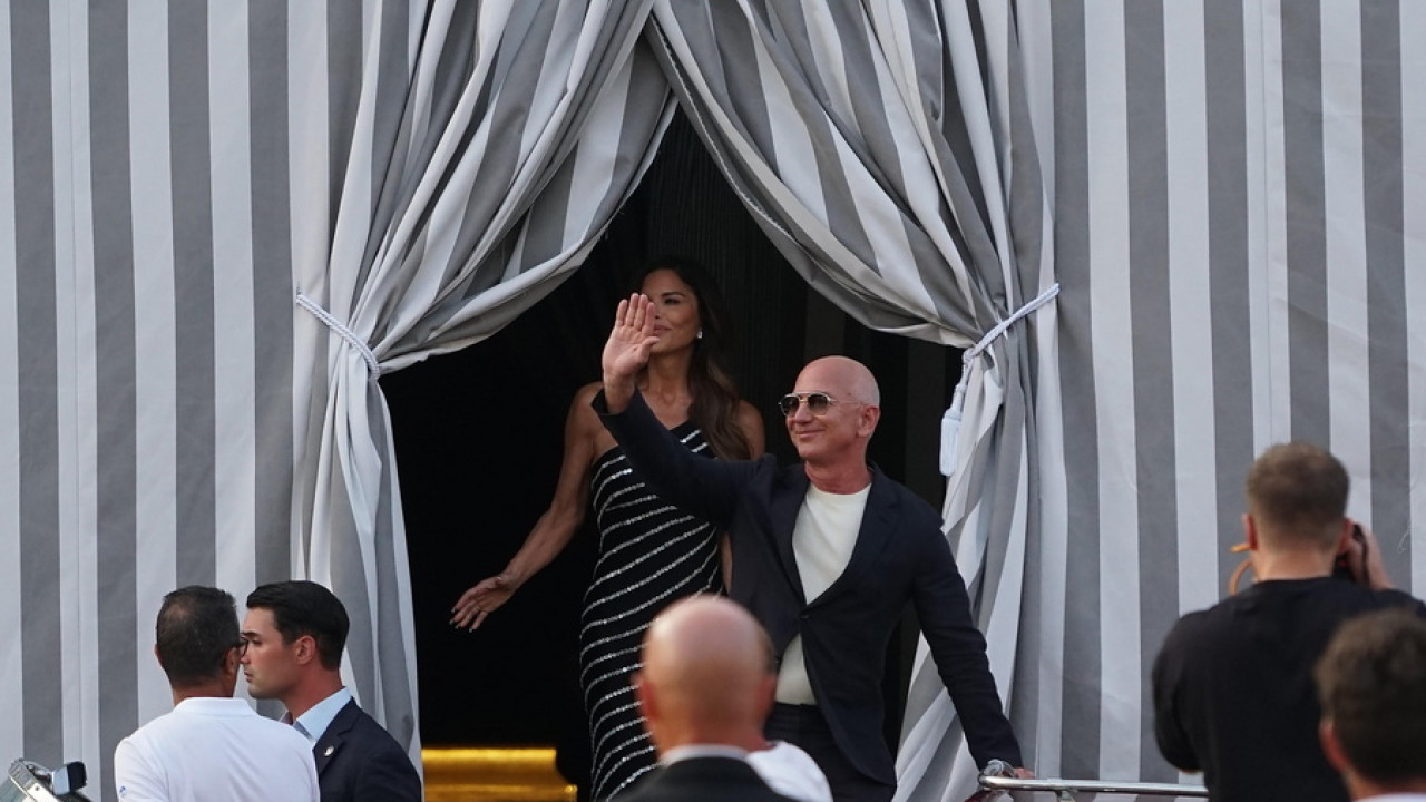 Jeff Bezos- Laura Sánchez: Tο πήρε το κορίτσι- Γάμος με 50 εκατομμυρίων... σε επανάληψη (pic+vid)