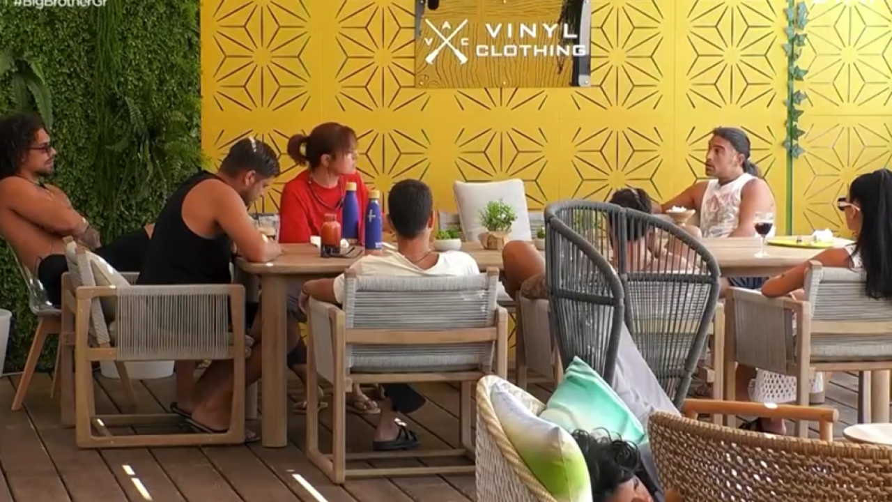 Big Brother: Απασφάλισε η Αργυρώ: «Θα έπρεπε να ντρέπεται όλη η Κρήτη που σε στηρίζει» Big Brother: Απασφάλισε η Αργυρώ: «Θα έπρεπε να ντρέπεται όλη η Κρήτη που σε στηρίζει»