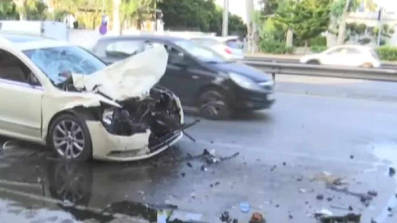 Τροχαίο στον Άλιμο: Ποινικές διώξεις στους οδηγούς του ταξί και του απορριμματοφόρου Τροχαίο στον Άλιμο: Ποινικές διώξεις στους οδηγούς του ταξί και του απορριμματοφόρου