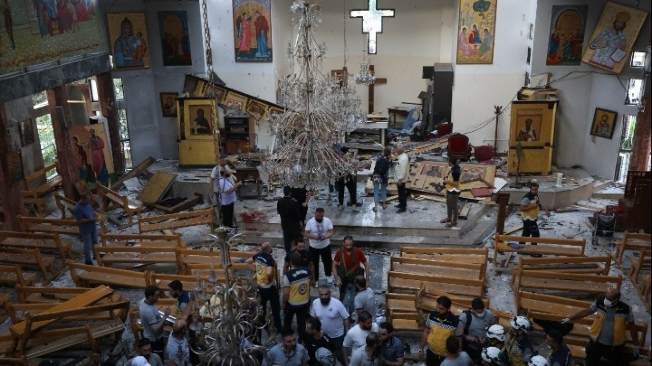Επίθεση καμικάζι σε εκκλησία στη Συρία: 22 νεκροί, οι αρχές επιρρίπτουν την ευθύνη στο ISIS