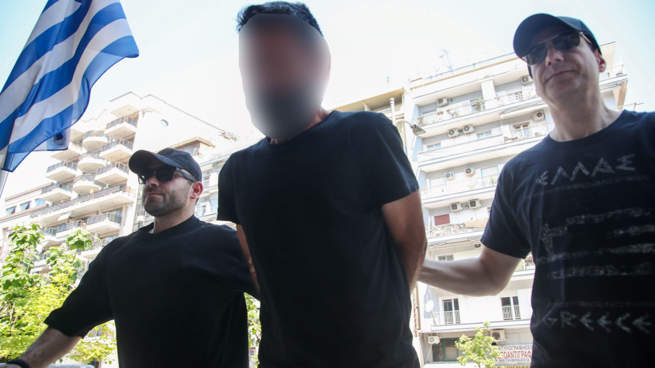 Προφυλακιστέος ο 49χρονος Τούρκος για τους πυροβολισμούς εναντίον στελεχών της ΕΥΠ Προφυλακιστέος ο 49χρονος Τούρκος για τους πυροβολισμούς εναντίον στελεχών της ΕΥΠ