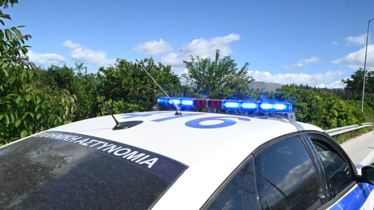 Συναγερμός στον Έβρο: Εντοπίστηκε φορτηγό που μετέφερε 30 πιστόλια Συναγερμός στον Έβρο: Εντοπίστηκε φορτηγό που μετέφερε 30 πιστόλια