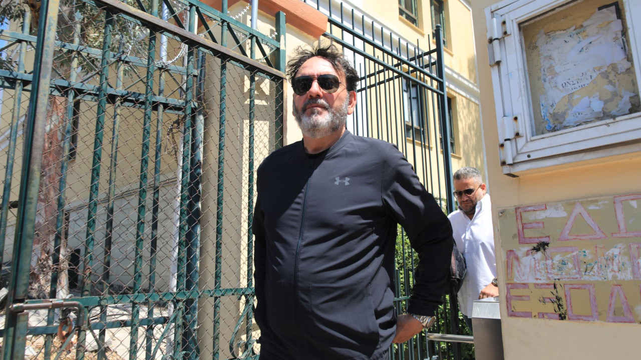 Αναβλήθηκε η δίκη του Στάθη Αγγελόπουλου