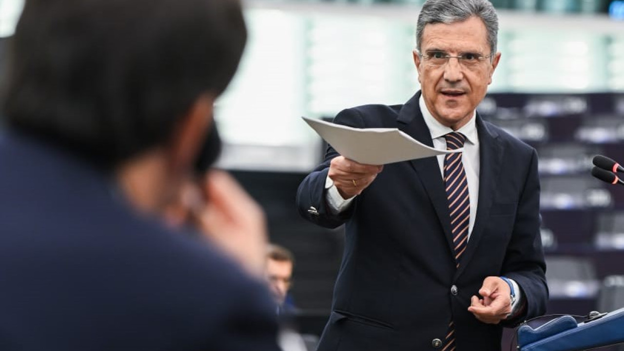 Αυτιάς σε Κομισιόν: Επείγει νέος μηχανισμός χρηματοδότησης μετά το Ταμείο Ανάκαμψης