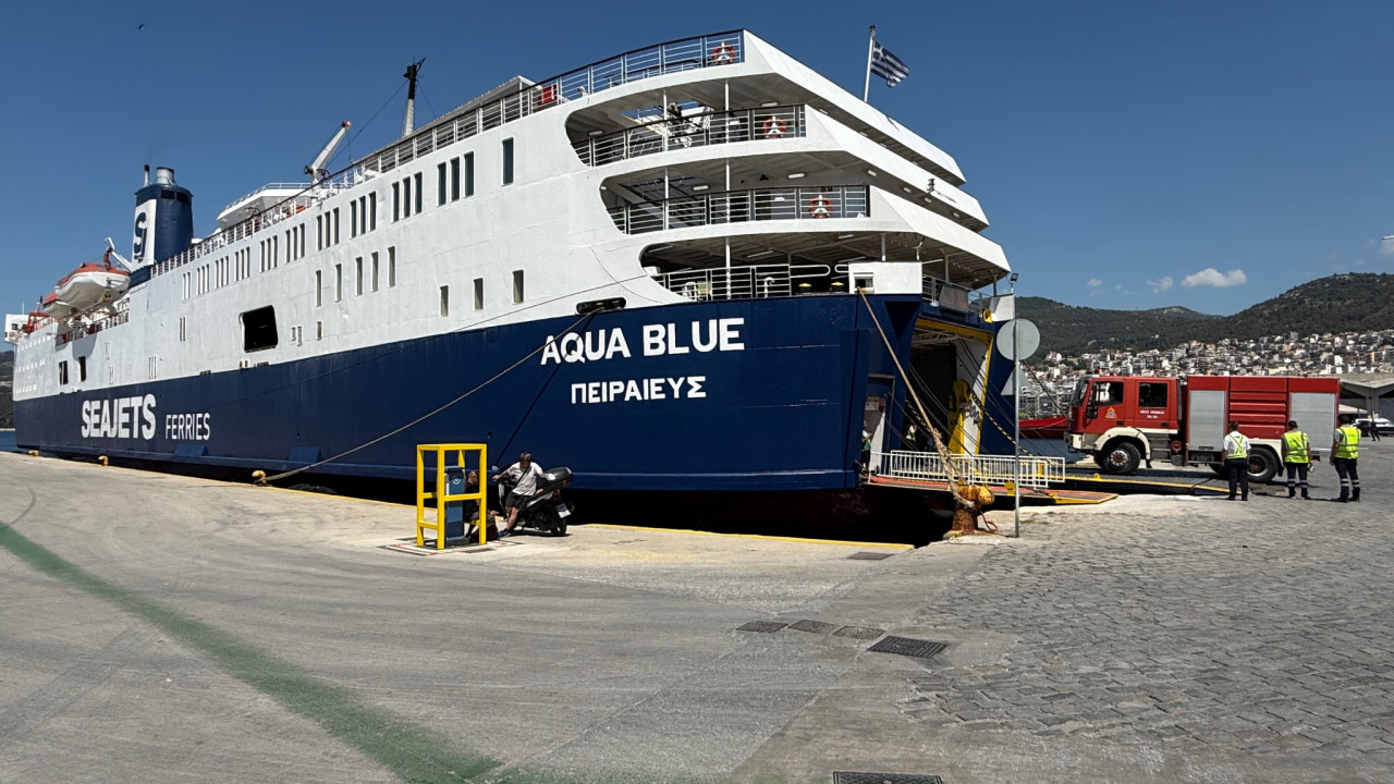 H SEAJETS διέθεσε χωρίς αμοιβή δύο επιπλέον πλοία της για να μεταφέρουν ισχυρές πυροσβεστικές δυνάμεις στη Χίο
