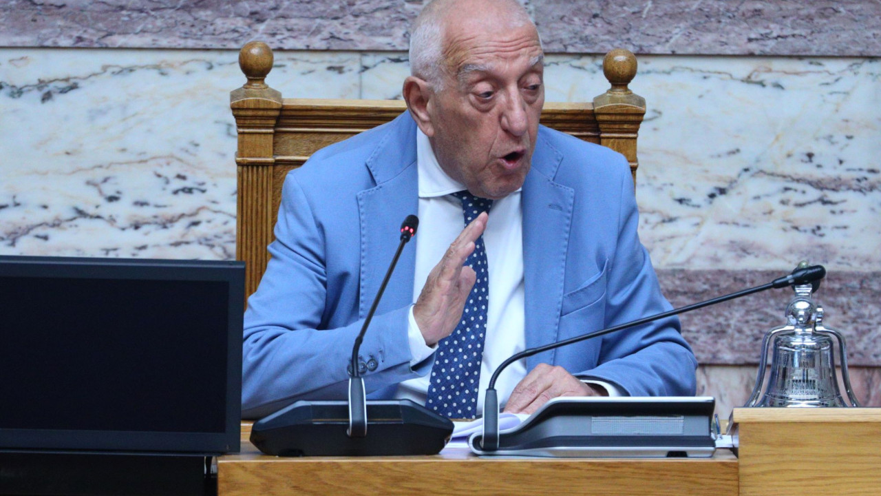 Ένταση με το «καλημέρα» στη μαραθώνια συζήτηση στη Βουλή για τα Τέμπη