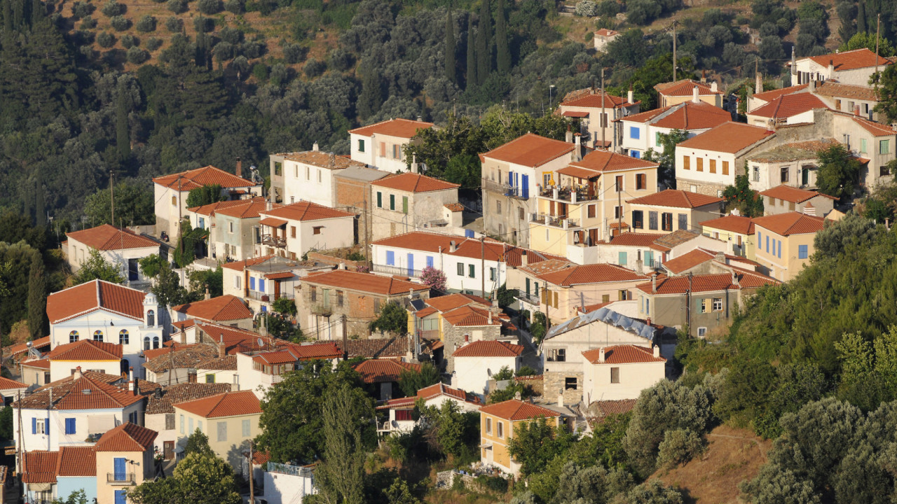 Μανωλάτες: Ένα χωριό αληθινή ζωγραφιά Μανωλάτες: Ένα χωριό αληθινή ζωγραφιά