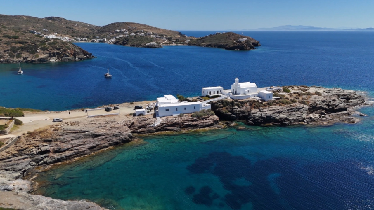 «Όπου Υπάρχει Ελλάδα»: Στούντιό μας, η γραφική Σίφνος - Σήμερα στις 14.45, στον ΣΚΑΪ - Δείτε το trailer