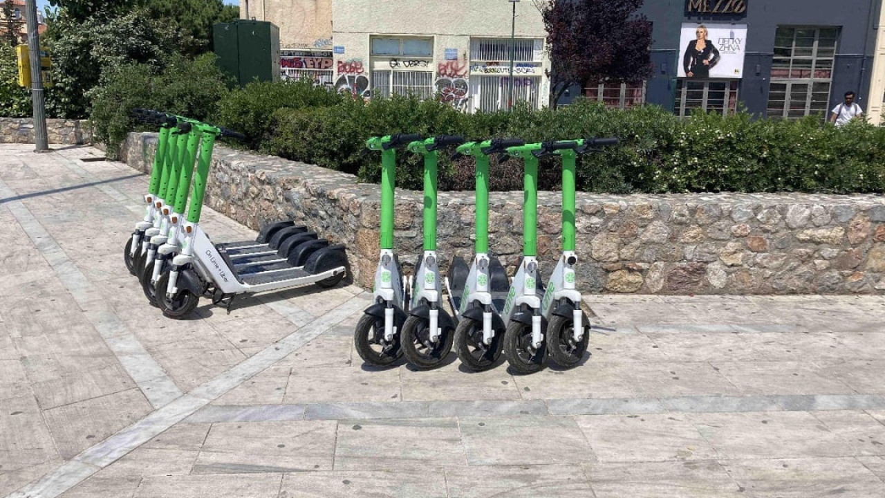Lime: Εγκαινιάζει Ζώνες Υποχρεωτικής Στάθμευσης για πατίνια στο κέντρο της Αθήνας Lime: Εγκαινιάζει Ζώνες Υποχρεωτικής Στάθμευσης για πατίνια στο κέντρο της Αθήνας
