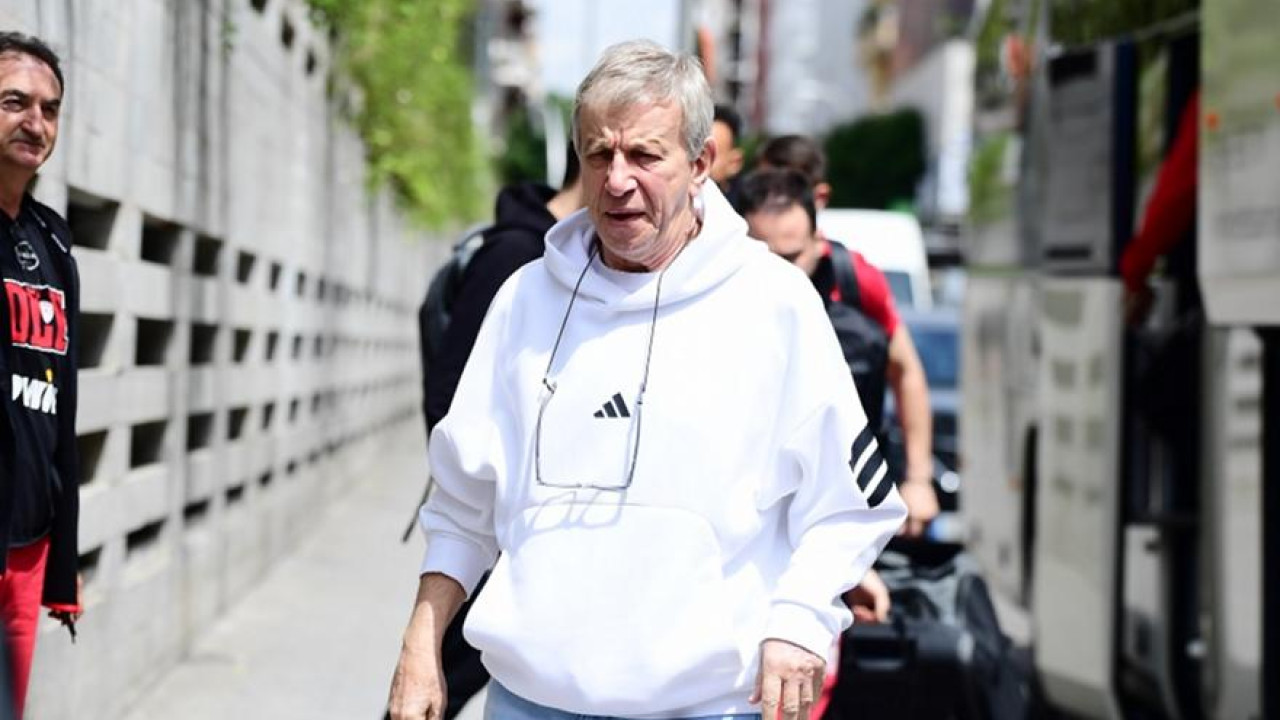 Συνελήφθη ο αντιπρόεδρος της ΚΑΕ Ολυμπιακός μετά τη μήνυση της Δ. Γιαννακοπούλου Συνελήφθη ο αντιπρόεδρος της ΚΑΕ Ολυμπιακός μετά τη μήνυση της Δ. Γιαννακοπούλου