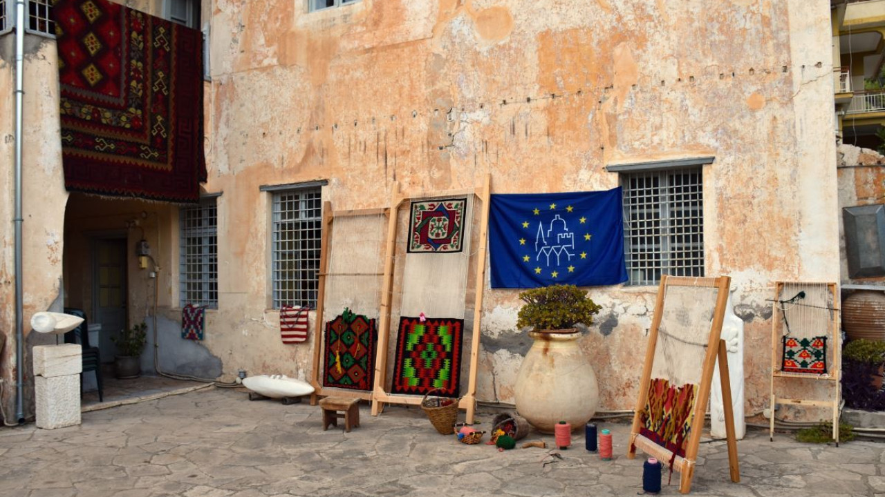 Η τσακώνικη υφαντική τέχνη: Στον Τυρό Αρκαδίας επιμένουν παραδοσιακά
