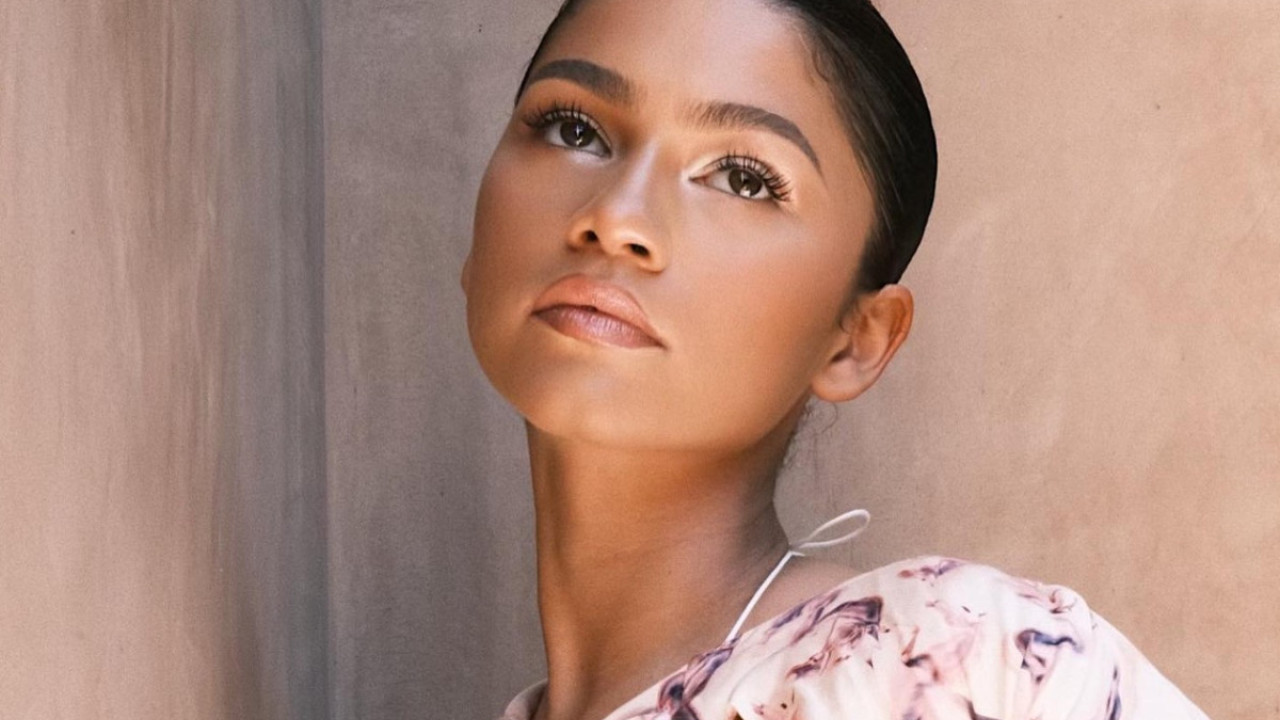 Το «basic» hairstyle που επιλέγουν πάντα οι celebrities και τα fashion girls