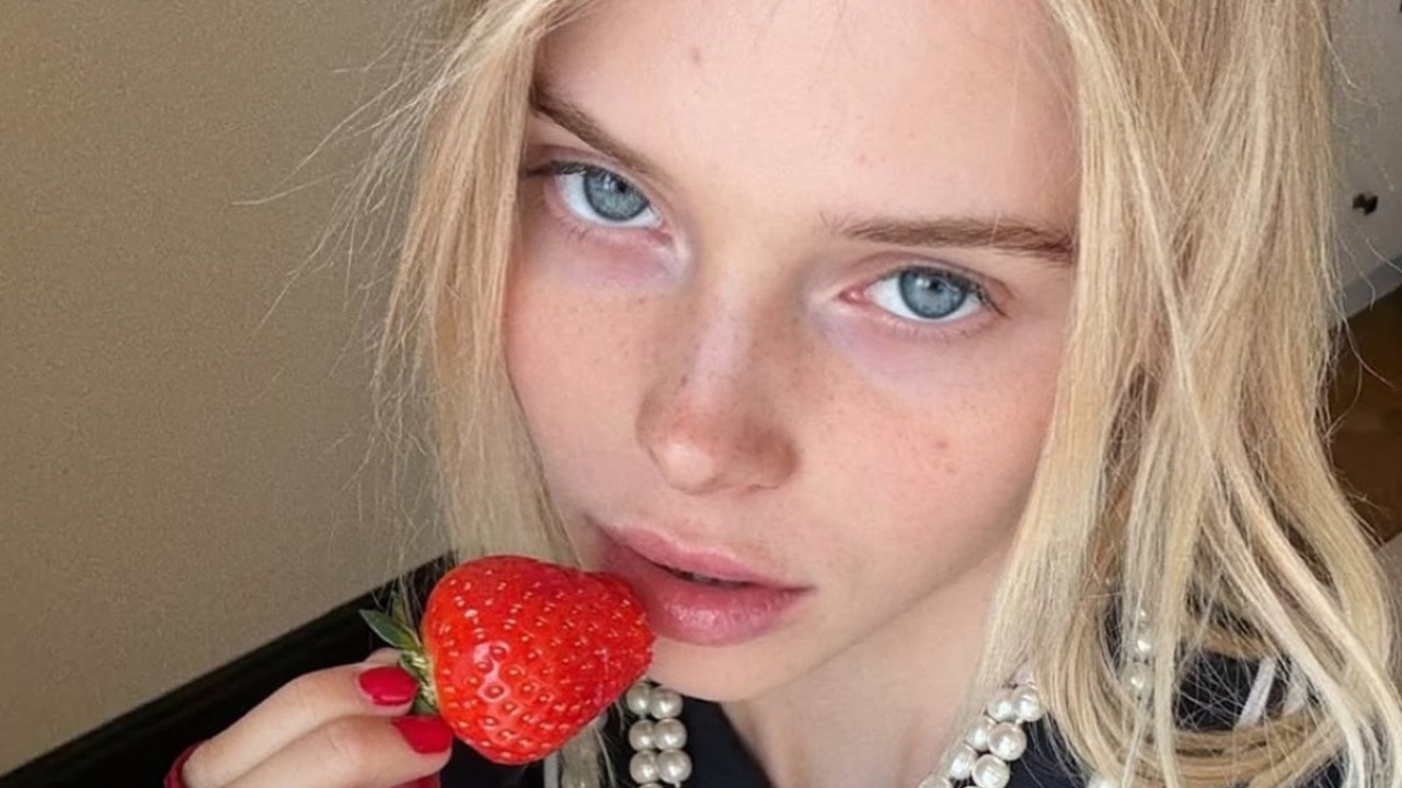 Milkshake Blonde: Το πιο δροσερό και κρεμώδες hair trend καλοκαιριού Milkshake Blonde: Το πιο δροσερό και κρεμώδες hair trend καλοκαιριού