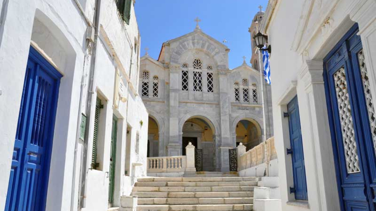 Υστέρνια: Το χωριό ξεχωρίζει για την αρχιτεκτονική, το φαγητό του και τα εντυπωσιακά ηλιοβασιλέματα
