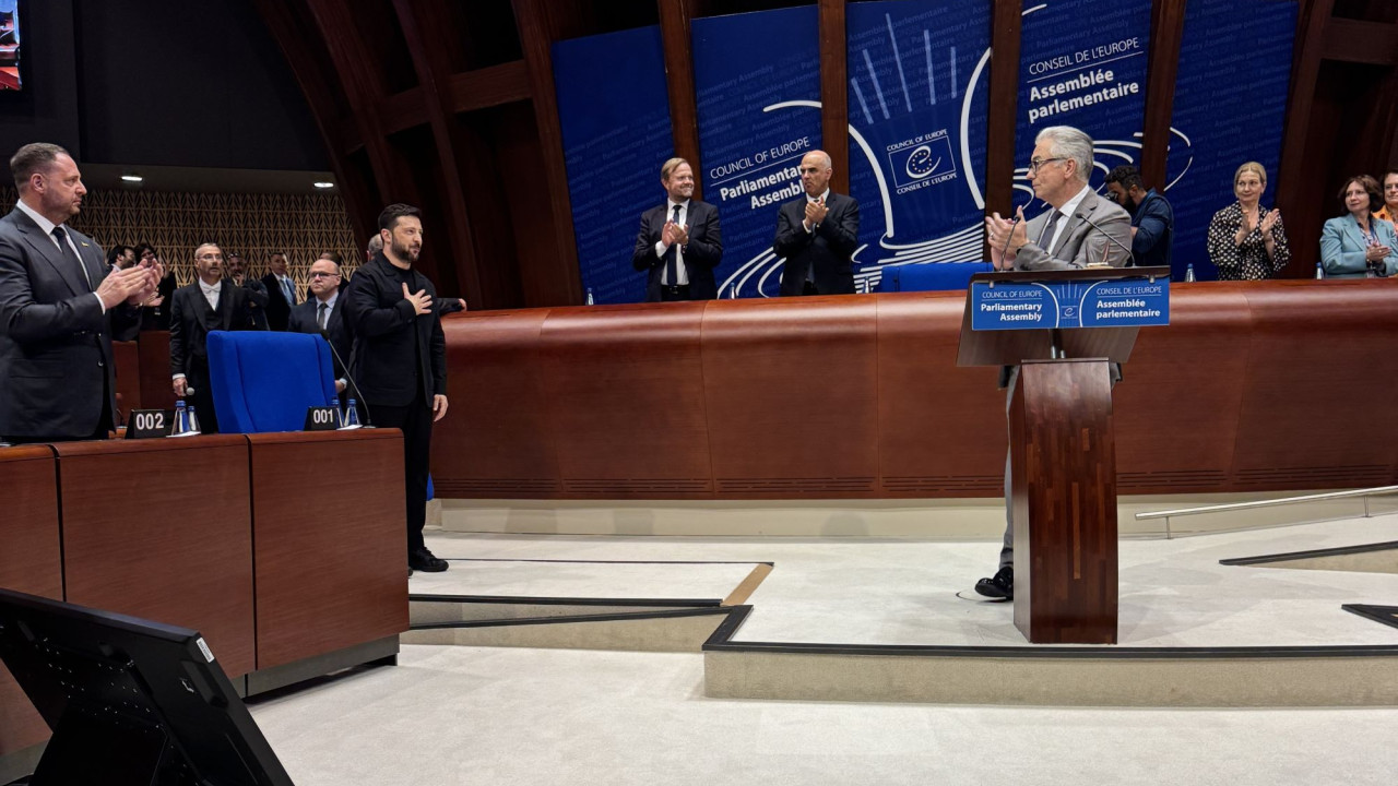 Το «ευχαριστώ» του Ζελένσκι στην ΕΕ για τη σύσταση Ειδικού Δικαστηρίου για τα εγκλήματα στον πόλεμο κατά της Ουκρανίας