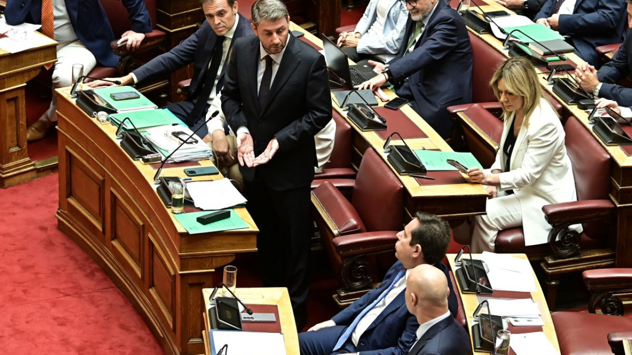 Βουλή: Σύγκρουση μεταξύ Ανδρουλάκη και Μηταράκη για την προανακριτική Βουλή: Σύγκρουση μεταξύ Ανδρουλάκη και Μηταράκη για την προανακριτική