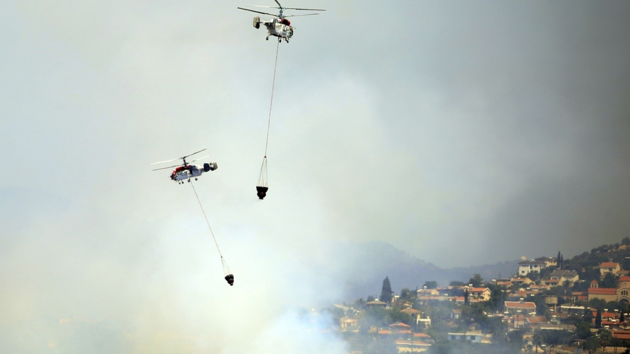 Φωτιά στη Λεμεσό: Συνεχίζεται η μάχη με τις αναζωπυρώσεις – 2 νεκροί, κάηκαν 100 τετραγωνικά χλμ.