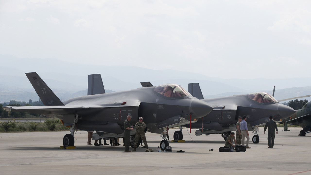 Τουρκικά F-35: Νέο μπλόκο από Αμερικανούς γερουσιαστές – Επιστολή σε Ρούμπιο Τουρκικά F-35: Νέο μπλόκο από Αμερικανούς γερουσιαστές – Επιστολή σε Ρούμπιο