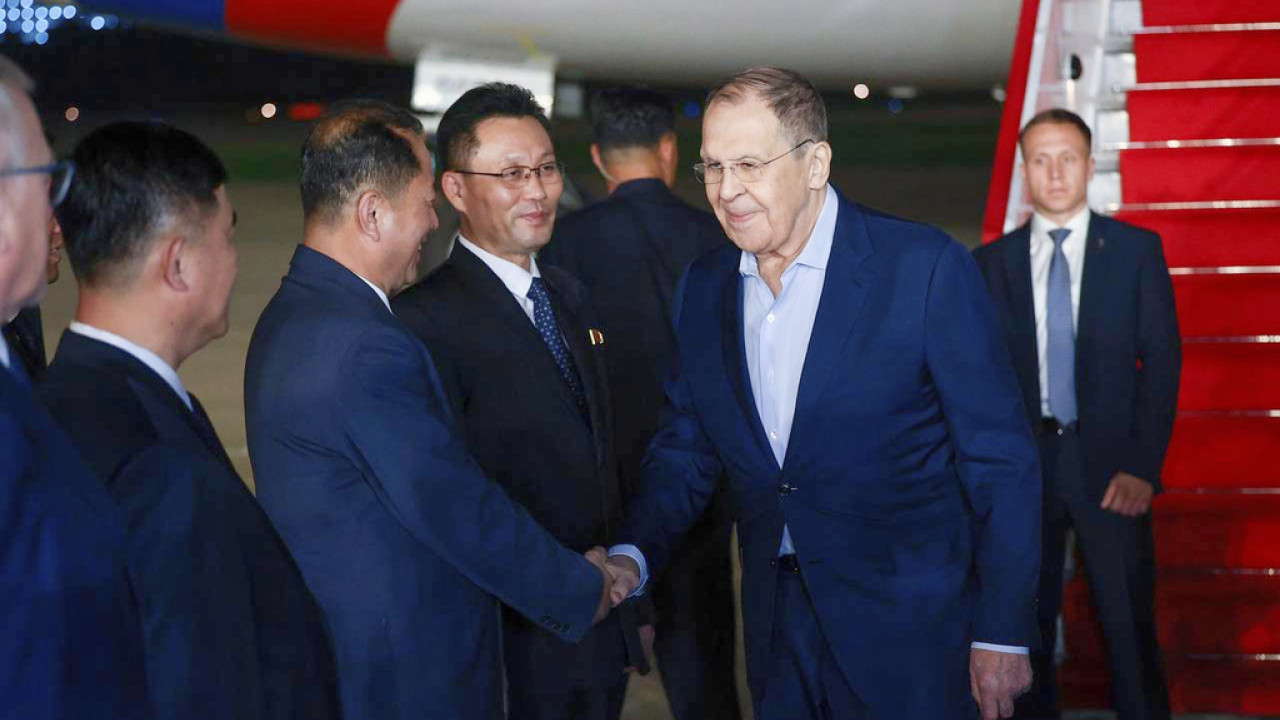 Αναβάθμιση της στρατηγικής συνεργασίας της Ρωσίας με τη Βόρεια Κορέα – Συνάντηση των δύο ΥΠΕΞ Αναβάθμιση της στρατηγικής συνεργασίας της Ρωσίας με τη Βόρεια Κορέα – Συνάντηση των δύο ΥΠΕΞ
