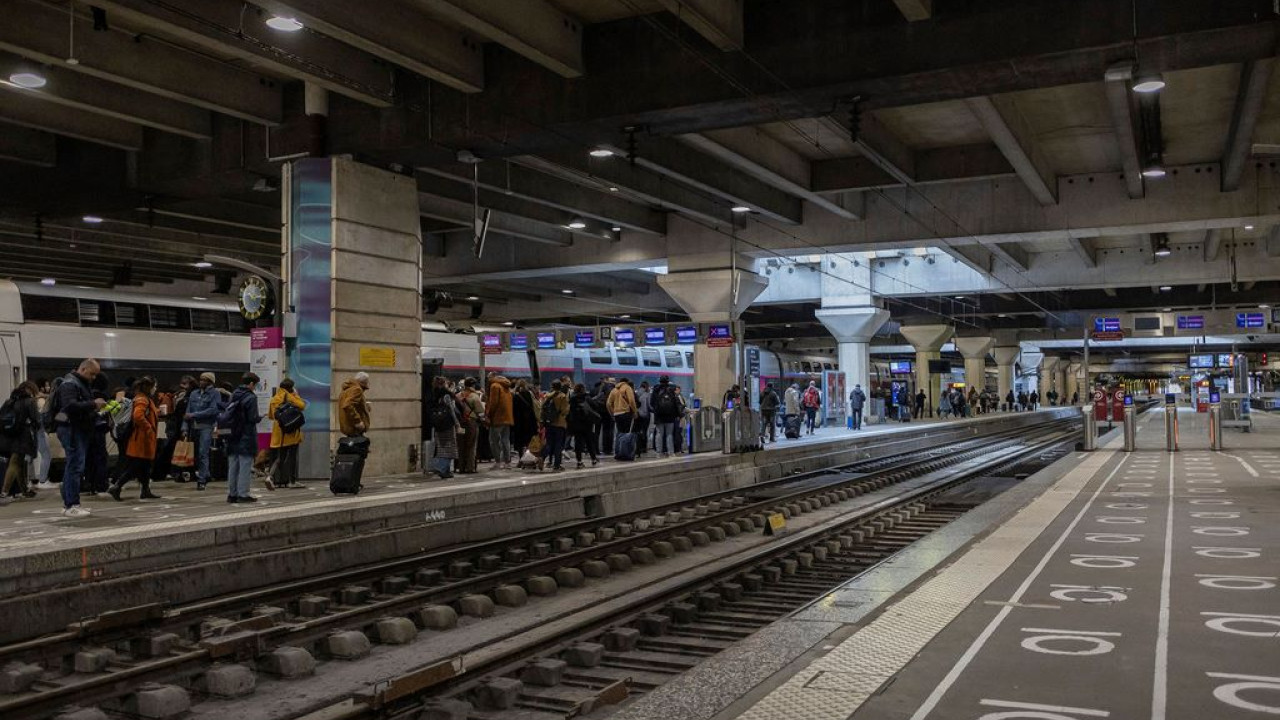 Διακόπηκε μέχρι νεωτέρας η σιδηροδρομική κυκλοφορία ανάμεσα στο Παρίσι και το Μιλάνο, λόγω κακοκαιρίας