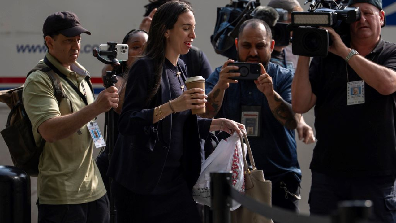 Ποια είναι η νεαρή δικηγόρος που «καθάρισε» τον Diddy από τις βαριές κατηγορίες 