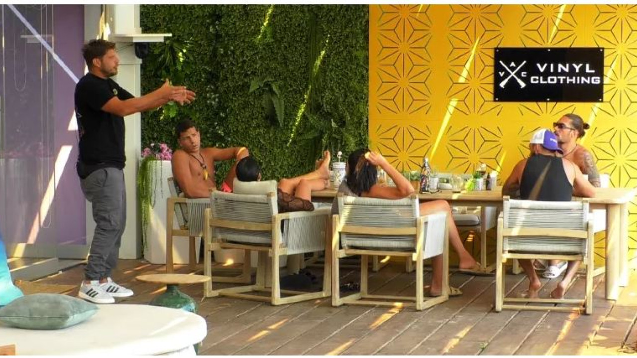 Big Brother… ταραχών: 5 υποψήφιοι, 1 εξαίρεση και πολλές συγκρούσεις Big Brother… ταραχών: 5 υποψήφιοι, 1 εξαίρεση και πολλές συγκρούσεις