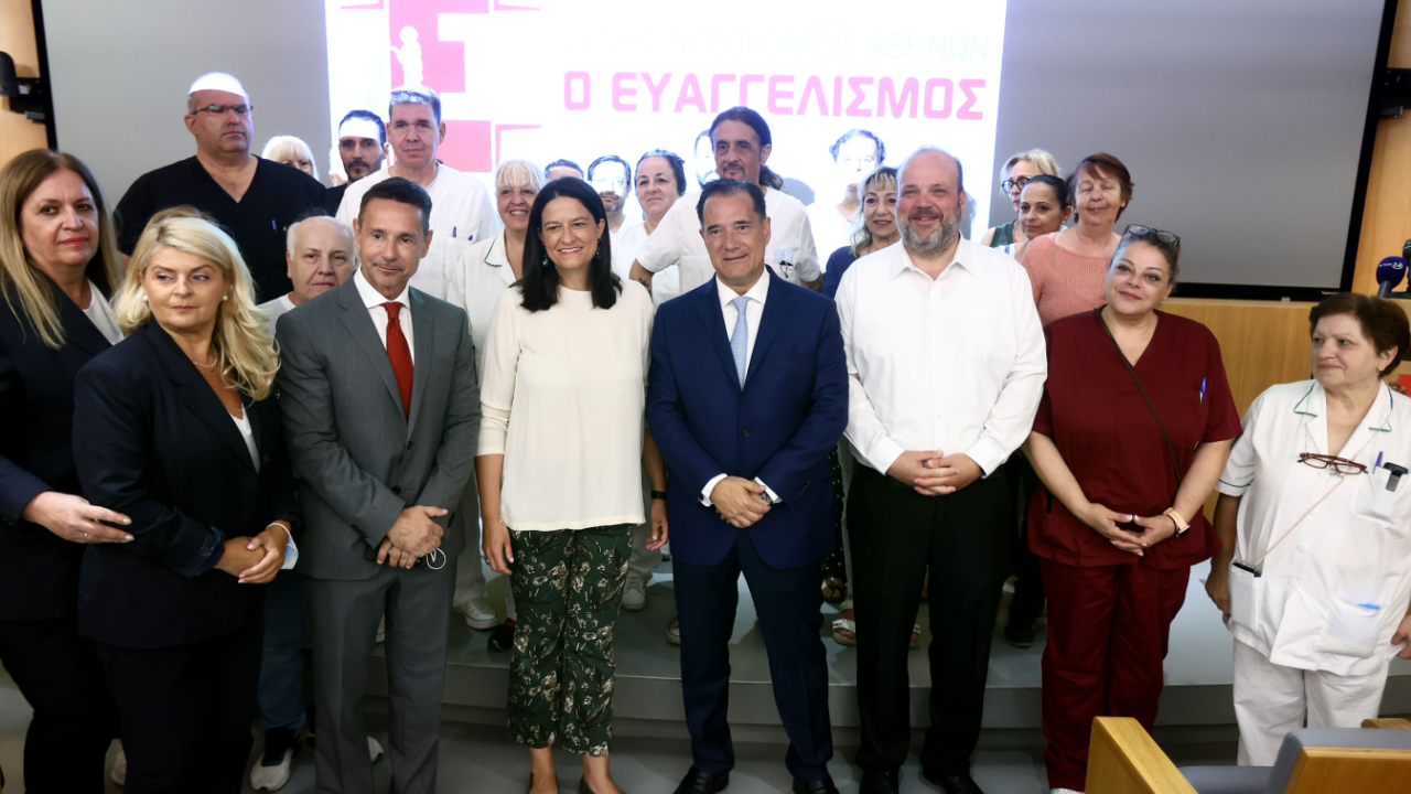 Επίσκεψη Γεωργιάδη - Κεραμέως στον «Ευαγγελισμό» για την πρόσληψη 500 τραυματιοφορέων μέσω ΔΥΠΑ