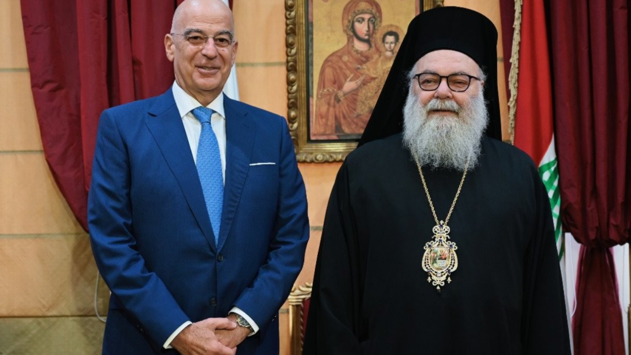 Συνάντηση Δένδια με τον Πατριάρχη Αντιοχείας - Στο επίκεντρο η προστασία των χριστιανικών πληθυσμών σε Λίβανο και Συρία