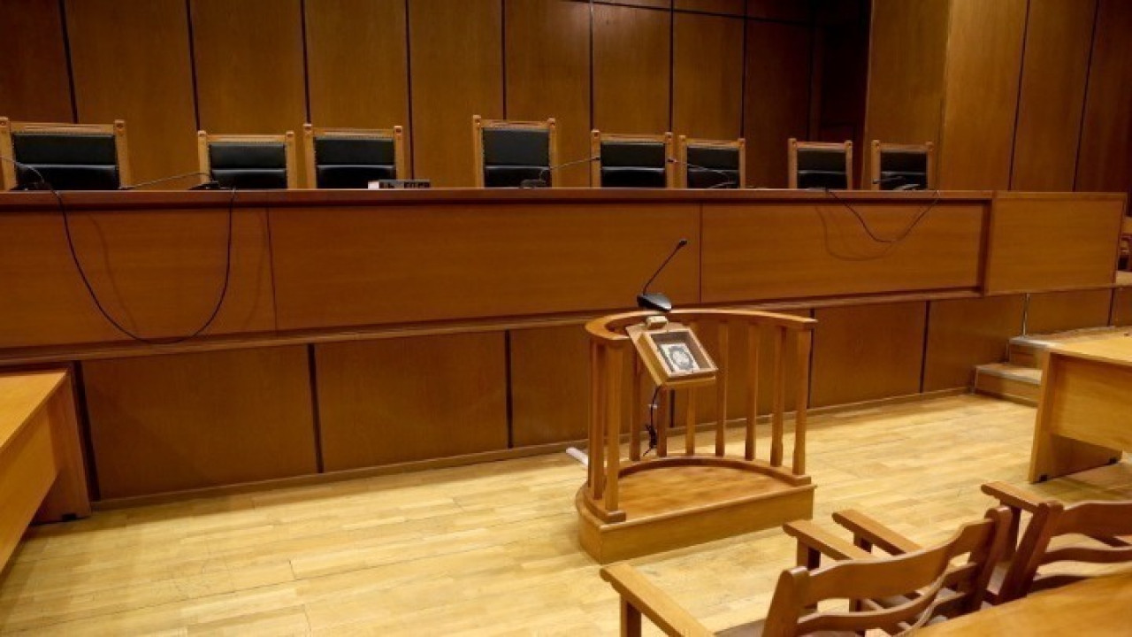 Κάθειρξη 6,5 ετών σε προπονητή κωπηλασίας για κατάχρηση ανήλικης αθλήτριάς του Κάθειρξη 6,5 ετών σε προπονητή κωπηλασίας για κατάχρηση ανήλικης αθλήτριάς του
