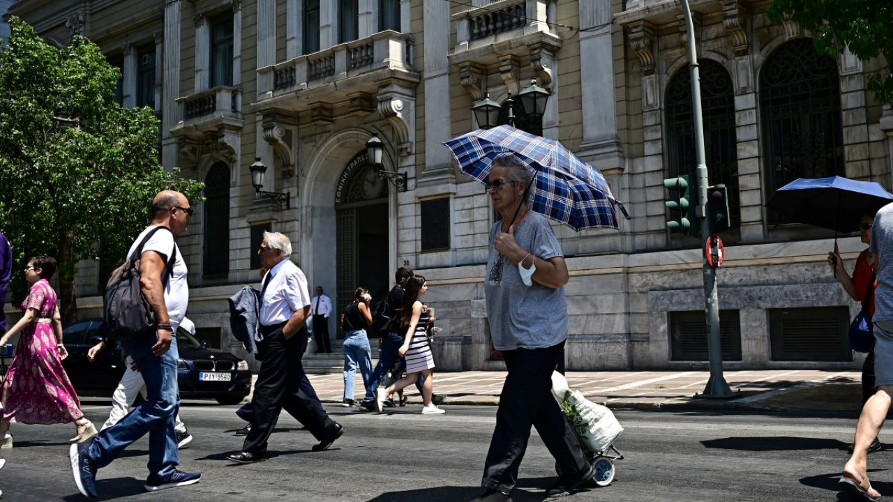 Καιρός: Καύσωνας με 43αρια σήμερα – Οι περιοχές που θα βρεθούν στο «κόκκινο» Καιρός: Καύσωνας με 43αρια σήμερα – Οι περιοχές που θα βρεθούν στο «κόκκινο»