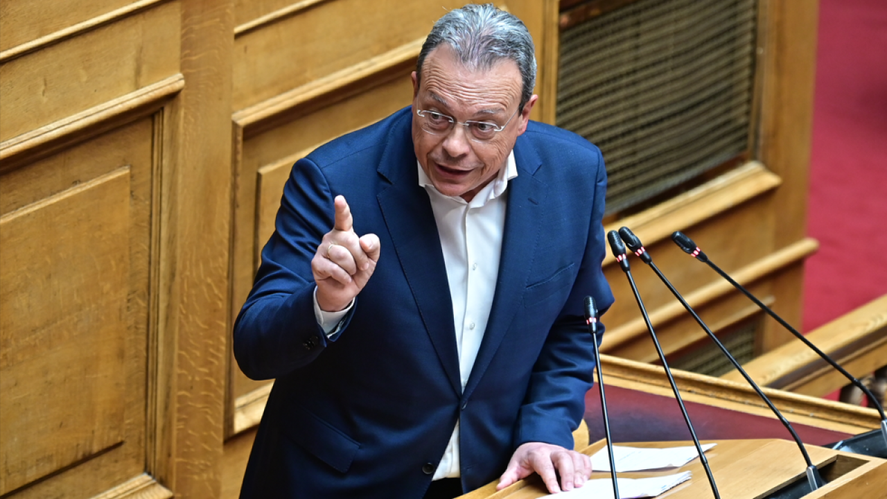 Φάμελλος: «Εκβιαζόμενος ο πρωθυπουργός – Δεν μπορεί να αντέξει τις απειλές μέσα στην ΚΟ του» Φάμελλος: «Εκβιαζόμενος ο πρωθυπουργός – Δεν μπορεί να αντέξει τις απειλές μέσα στην ΚΟ του»