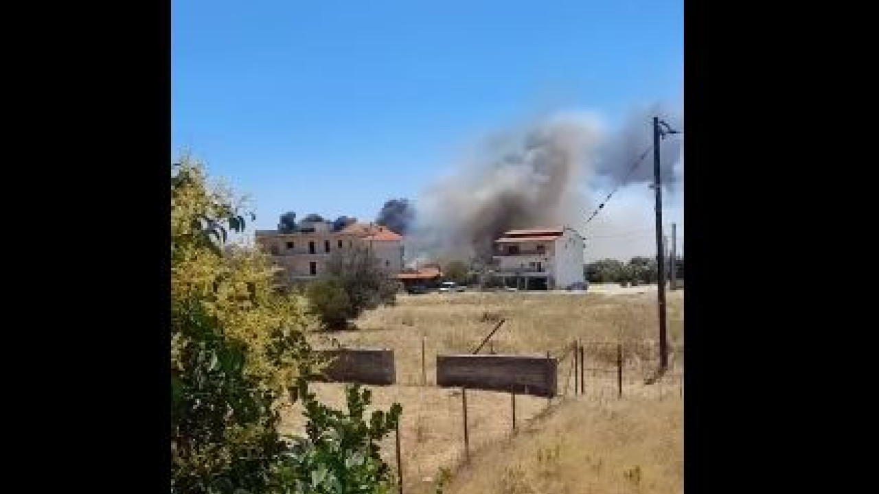 Έσβησε η φωτιά στις Αχαρνές Έσβησε η φωτιά στις Αχαρνές
