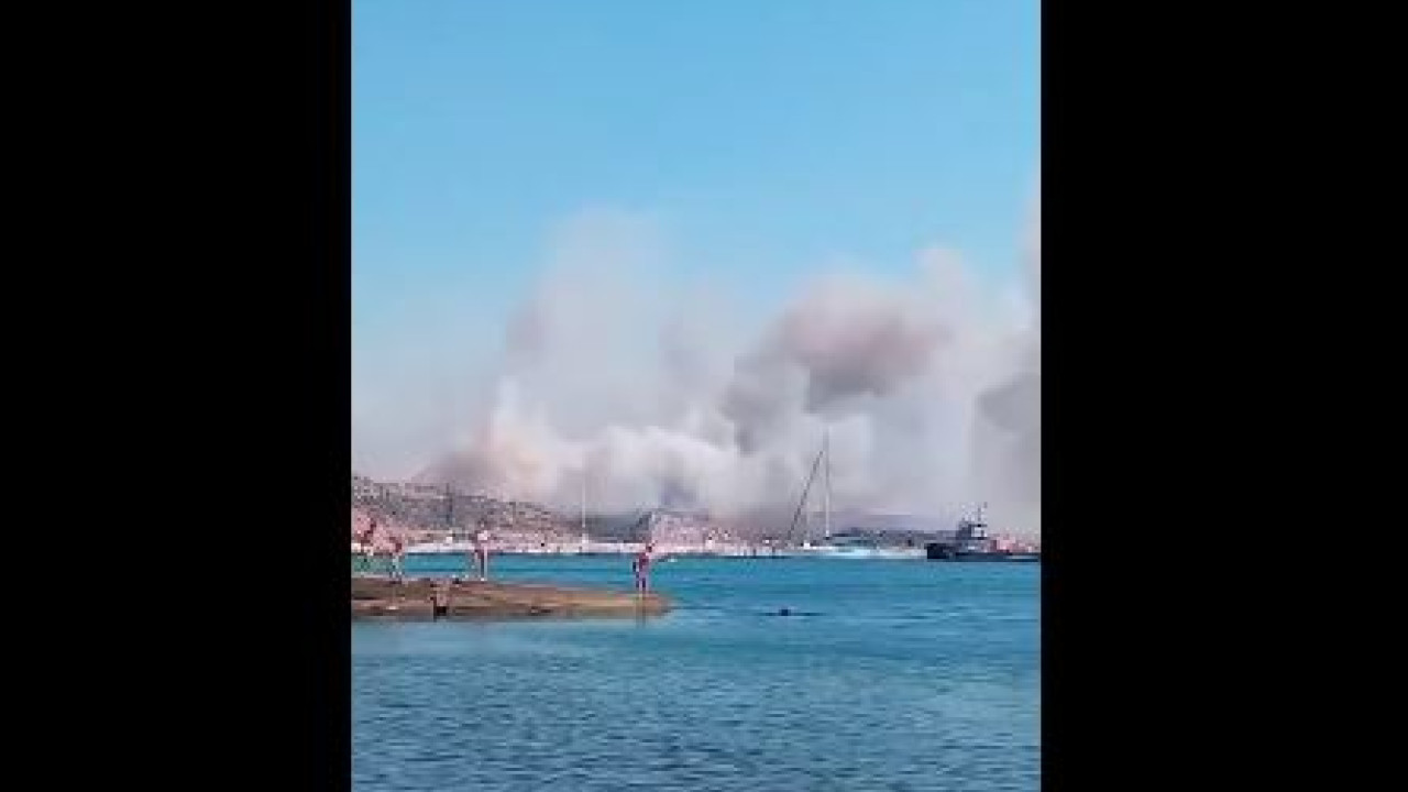 Φωτιά στη Λακωνία: Μηνύματα από το 112 για εκκένωση οικισμών Φωτιά στη Λακωνία: Μηνύματα από το 112 για εκκένωση οικισμών