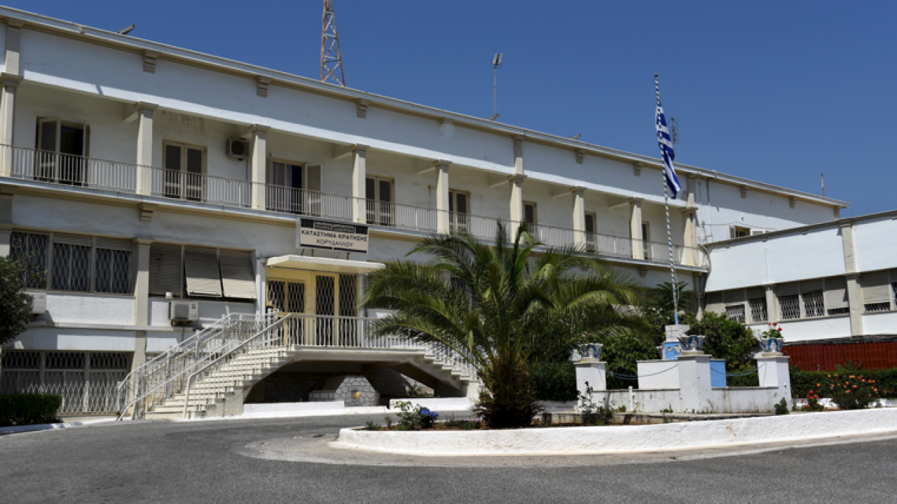 Έφοδος της ΕΛΑΣ στις φυλακές Κορυδαλλού- Εντοπίστηκαν ναρκωτικά και κινητό τηλέφωνο